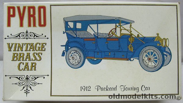 Pyro 1/32 1912 Packard Model 30 Touring Car - Brass Car Series, C457-125 plastic model kit